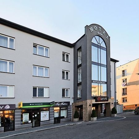 Hotel Martex Плоньск Экстерьер фото